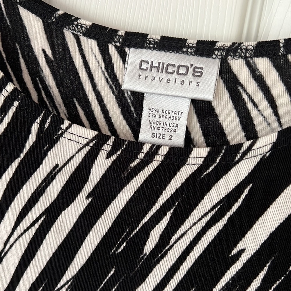 Chico’s top😊 - Picture 2 of 4